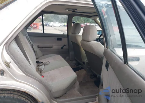 1993 Mazda Protege Dx z USA, uszkodzony, nr VIN JM1BG224XP0602706